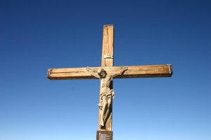 crusifix-1232483-1599x1066